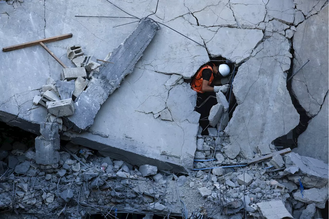 Amid the rubble, desperate Gazans look for survivors