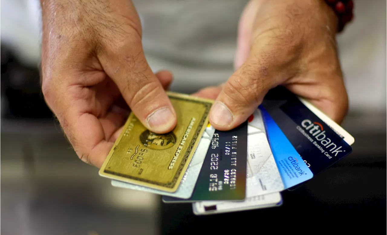 Money Expert Reveals Why You Shouldn't Use a Credit Card After Paying It