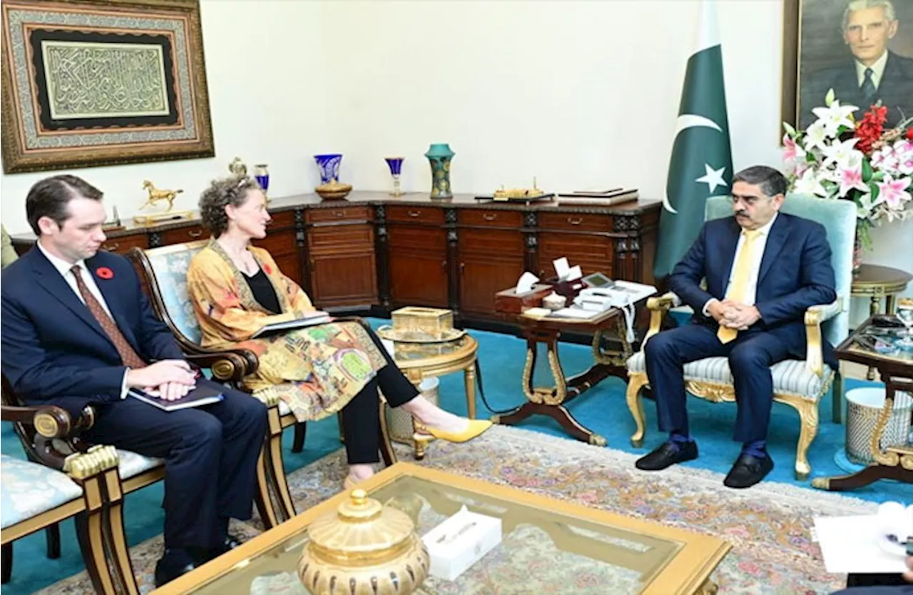 Canadian High Commissioner Calls on the Prime Minister