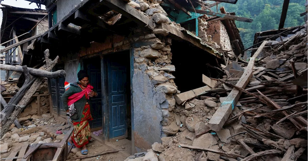 Nepal earthquake: More tremors occur three days after deadly quake