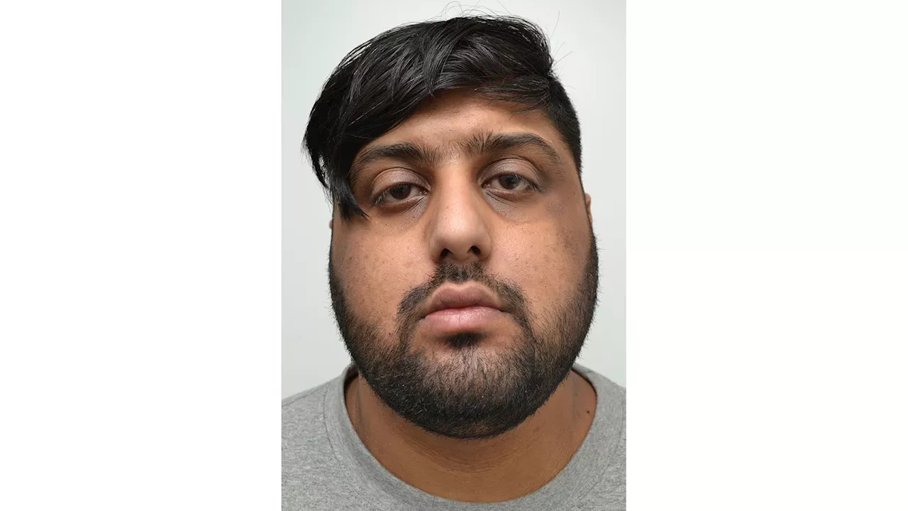 Leeds hospital patient averted potential bombing by befriending attacker Mohammed Farooq, court hears