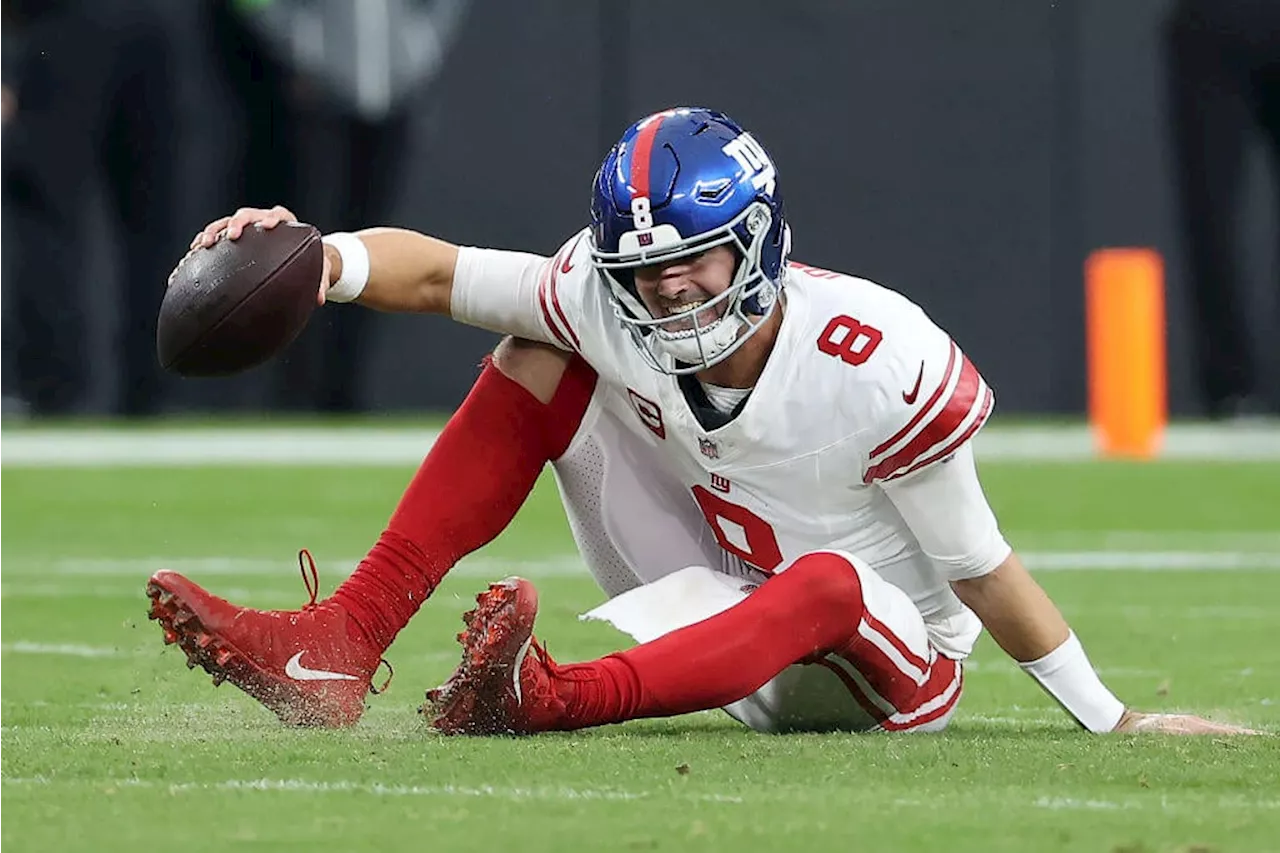 Giants fear Daniel Jones tore ACL in loss vs. Raiders: Source