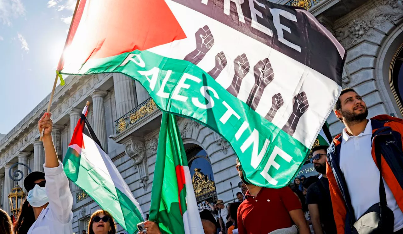 Poll shows more Democrats than Republicans side with Hamas