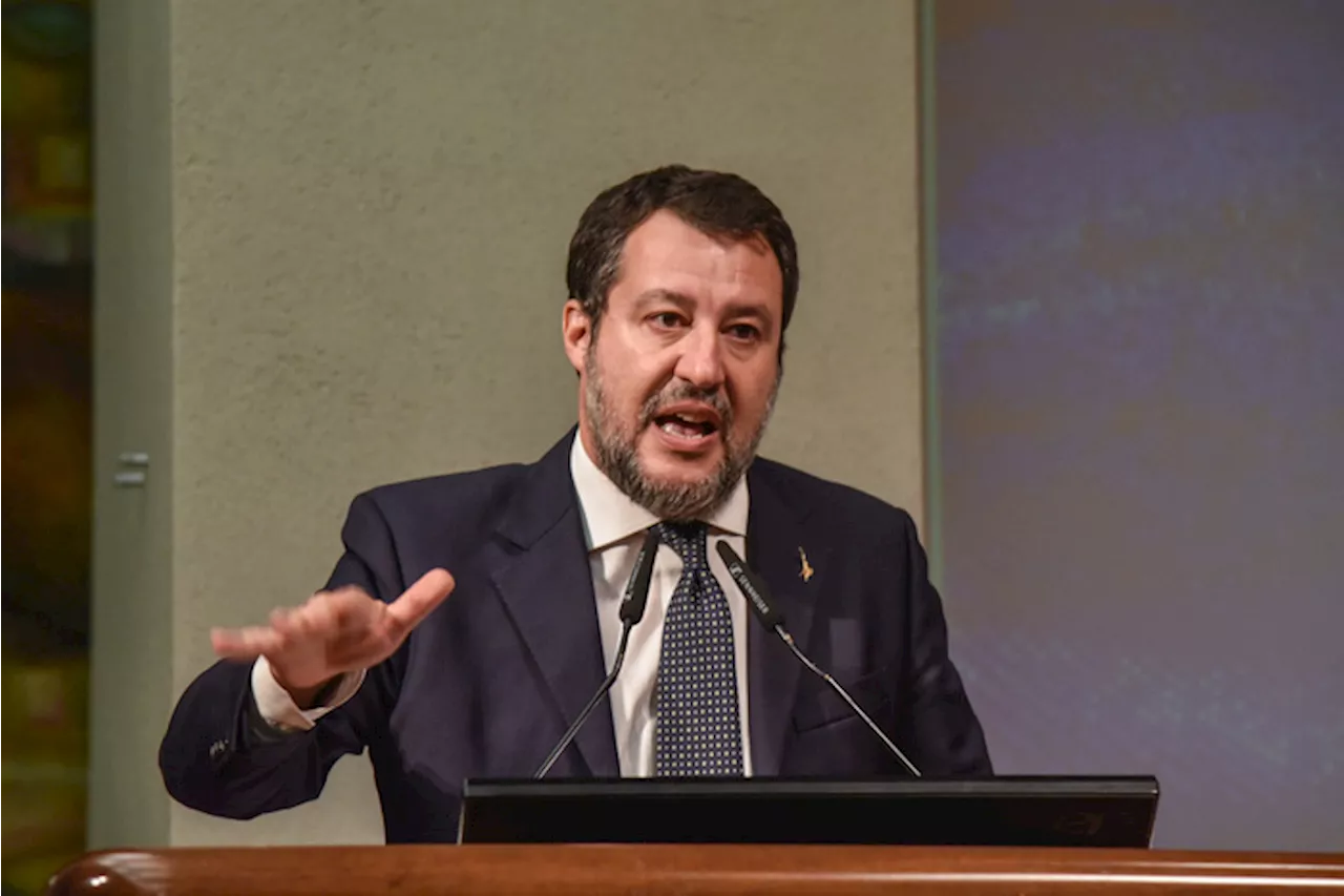 Salvini a Eicma: 'Settore moto compete con tutti per qualità'