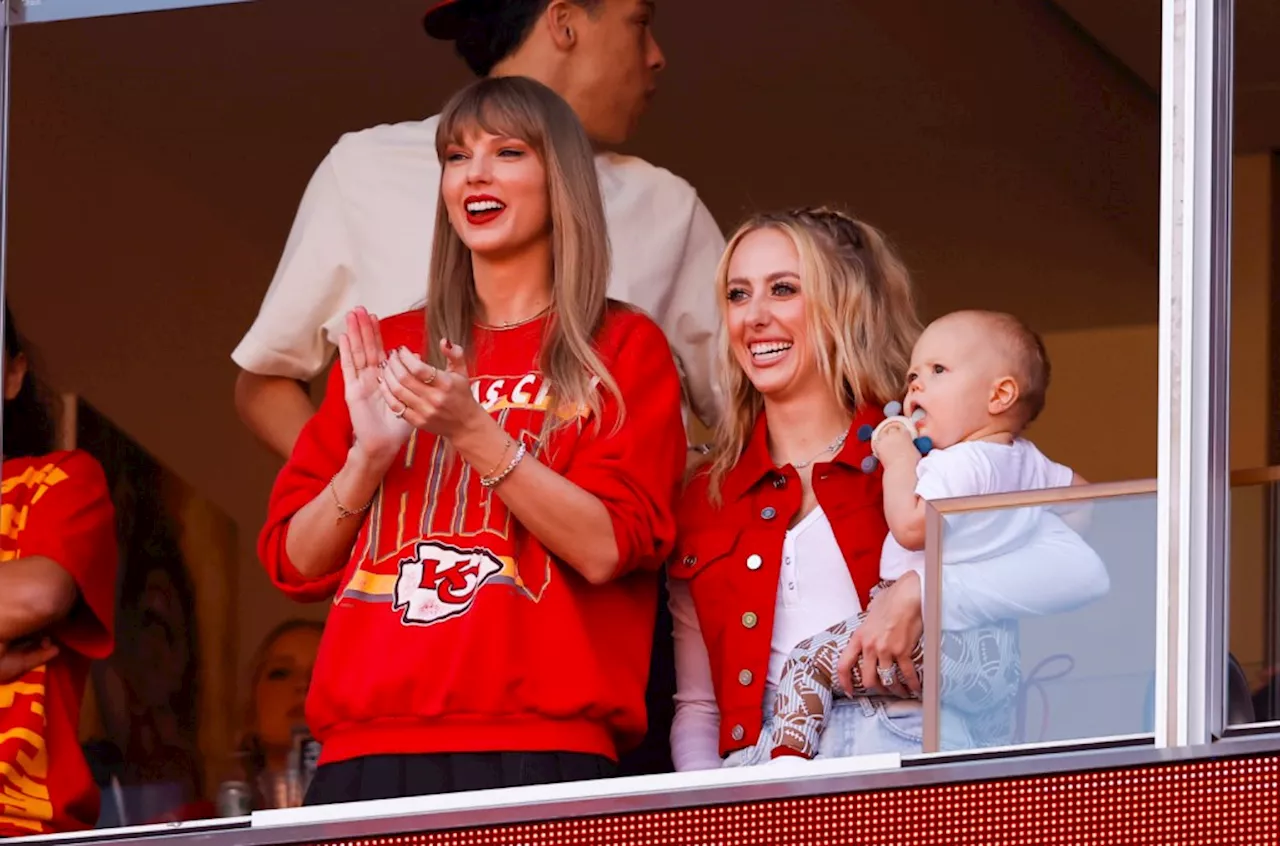 Taylor Swift & Brittany Mahomes With NFL Wives in New Photos