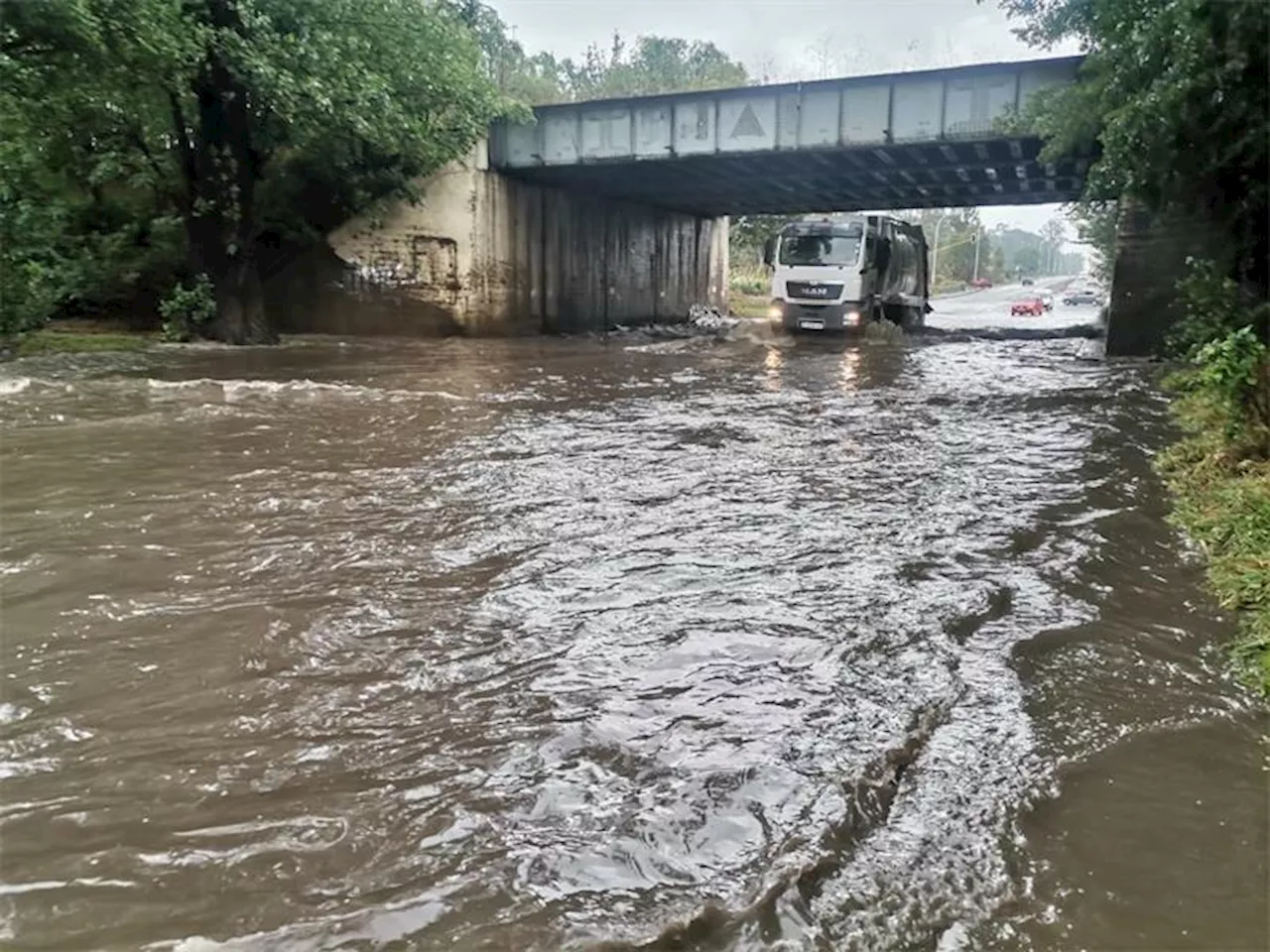 WARNING: Trichardts Road bridge area flooded again