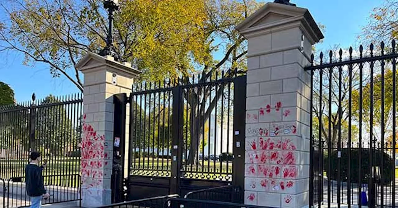 – Anti-Israel Protesters Desecrate Monuments to American Revolution Near White House: ‘Death to the USA’