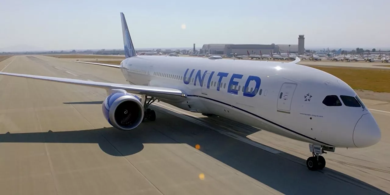 United Airlines expects busiest Thanksgiving travel period on record