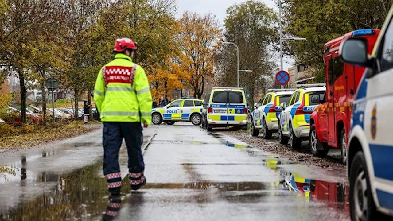 Stor polisinsats på skola i Täby avslutad