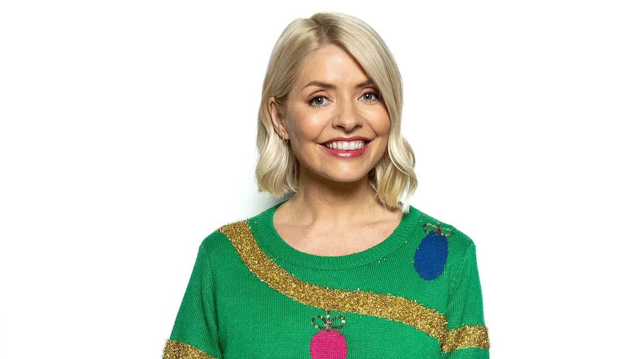 Holly Willoughby makes her first appearance since leaving This Morning as she joins Kate Garraway...