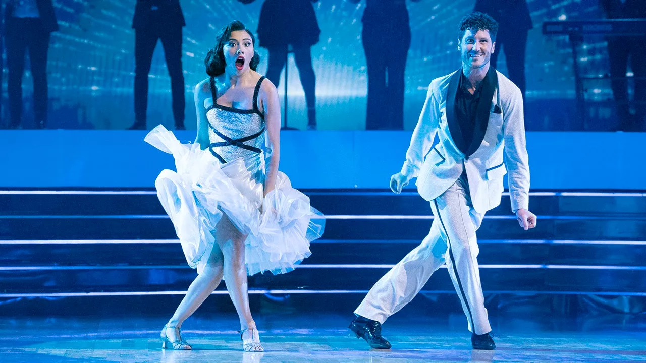 Xóchitl Gómez Sprains Ankle in 'Dancing With the Stars' Rehearsal: See the Painful Fall