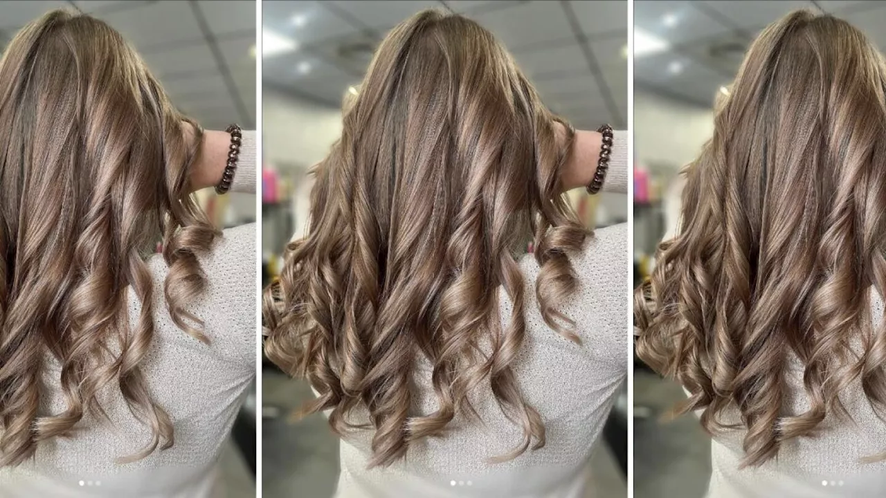 Mechas rubio cacao para morenas para rejuvenecer el cabello en invierno 2023