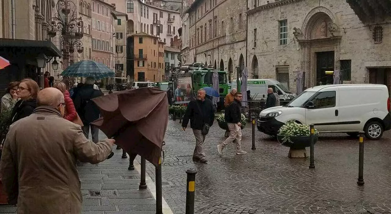 «C'è una bomba, siamo i fratelli di Hamas». Evacuato a Perugia il palazzo della Corte d'appello e della Procur