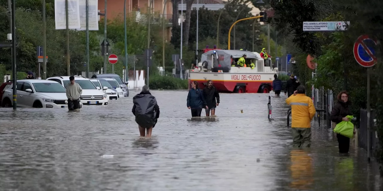 È presto per capire quanti danni ha fatto l’alluvione in Toscana