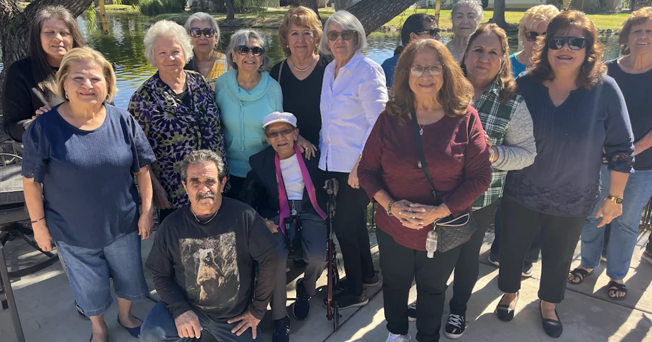 Former students get lunch with their favorite teacher, 91-year-old Ms. Don