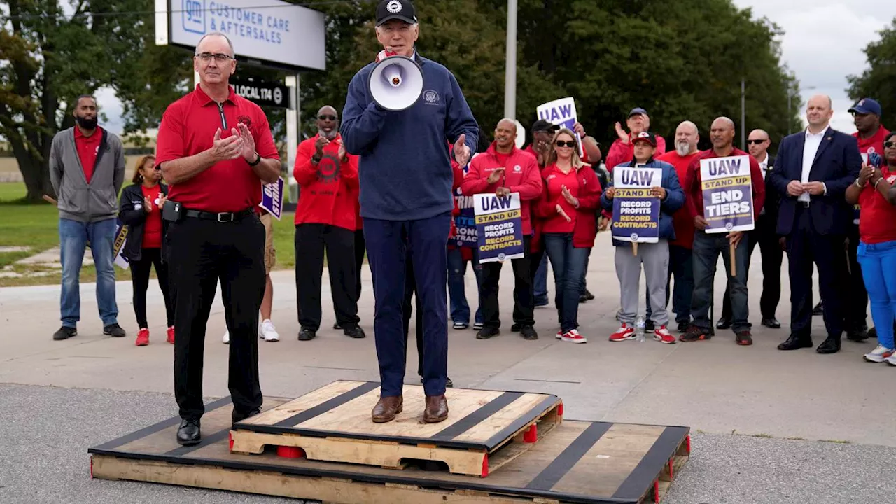 Biden will meet with United Auto Workers president in Illinois on Thursday