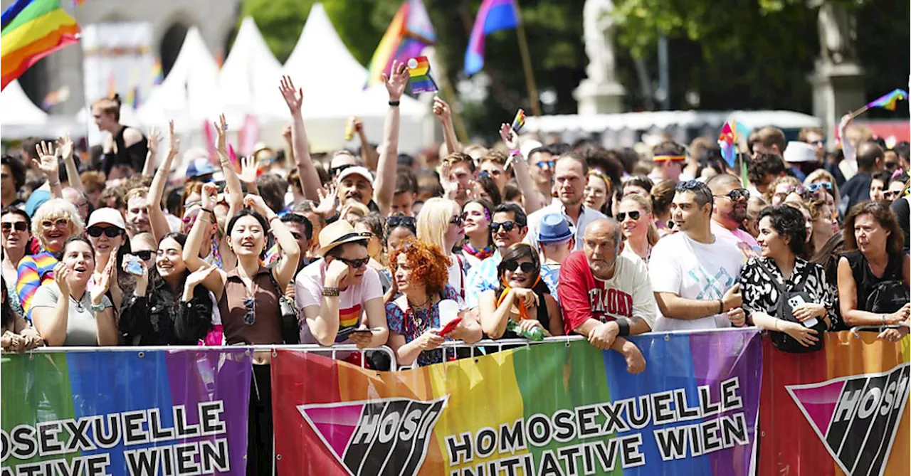 Brisanter Chatverlauf:Wiener „Pride“-Parade: Erster konkreter Hinweis auf geplanten Anschlag