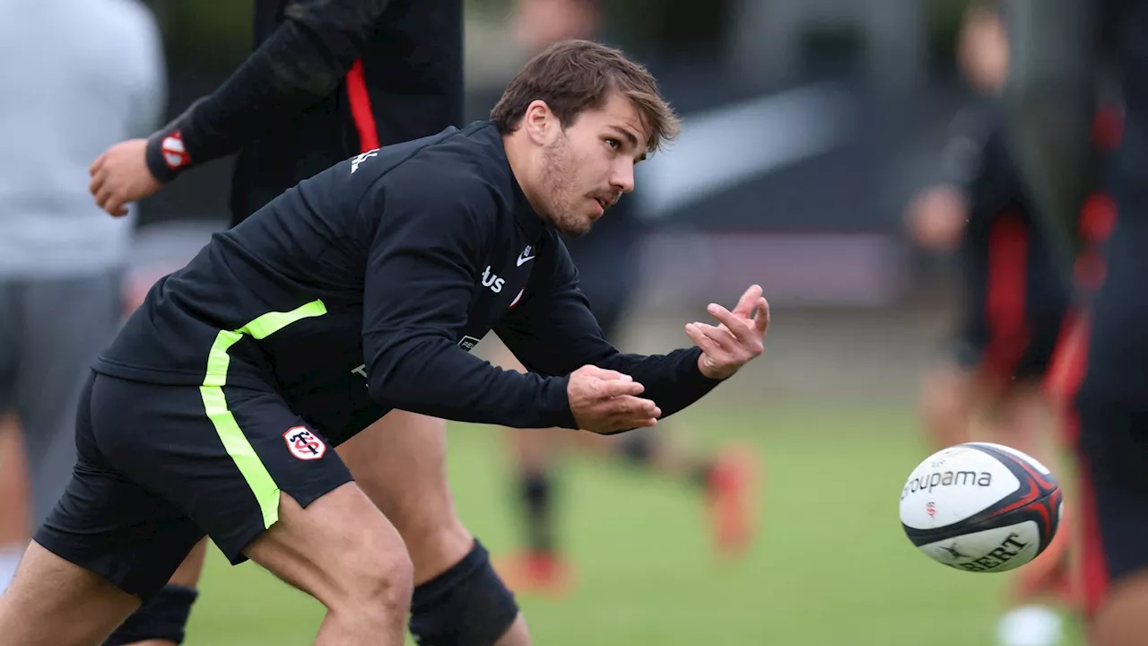  Top 14 : Le capitaine du XV de France Antoine Dupont de retour à l'entraînement avec Toulouse