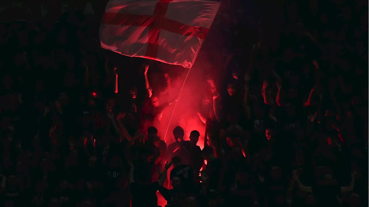 PSG : un supporter parisien gravement blessé à l’arme blanche après une « embuscade »