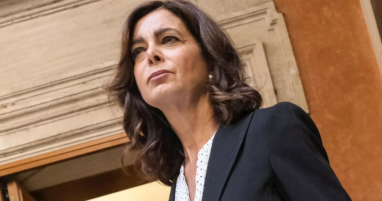 Laura Boldrini, &#034;siamo arrivati anche a questo&#034;: sfregio a Meloni (e all&#039;Albania)