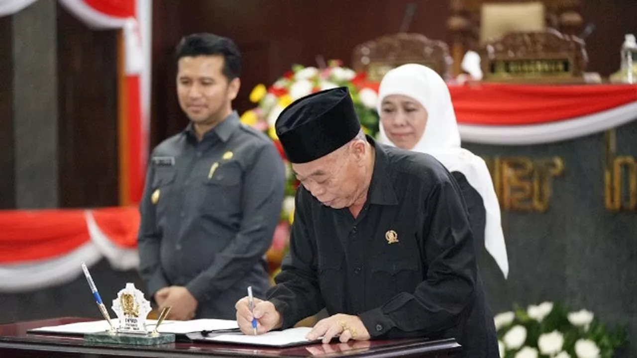 Khofifah dan Emil Dardak Teken Pemberhentian Gubernur dan Wagub Jatim, Masa Jabatan Berakhir 31 Desember 2023