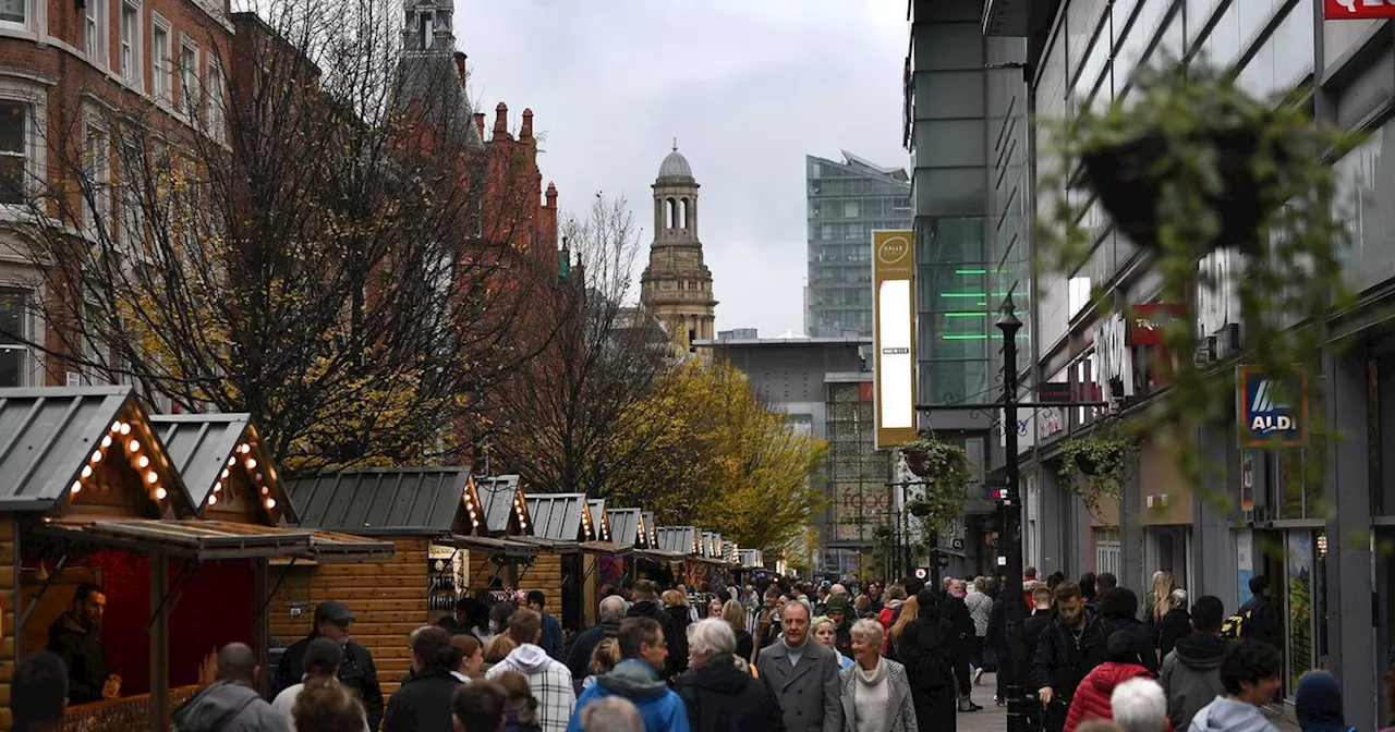 How to get to Manchester Christmas Markets by public transport