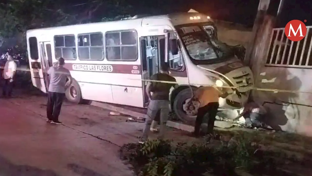 Choque entre autobús y camioneta en Ciudad Madero deja personas lesionadas