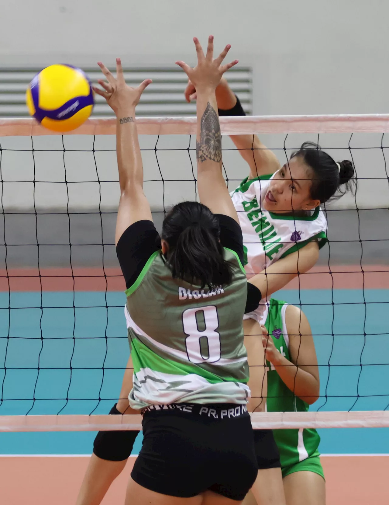 Lady Blazers kick off PNVF Challenge Cupstint with straight-set, 65-minute win