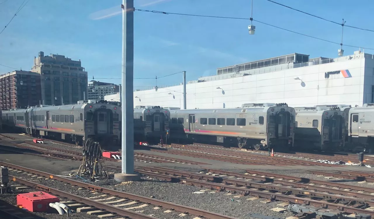 Man fatally struck by NJ Transit train in North Jersey, officials say