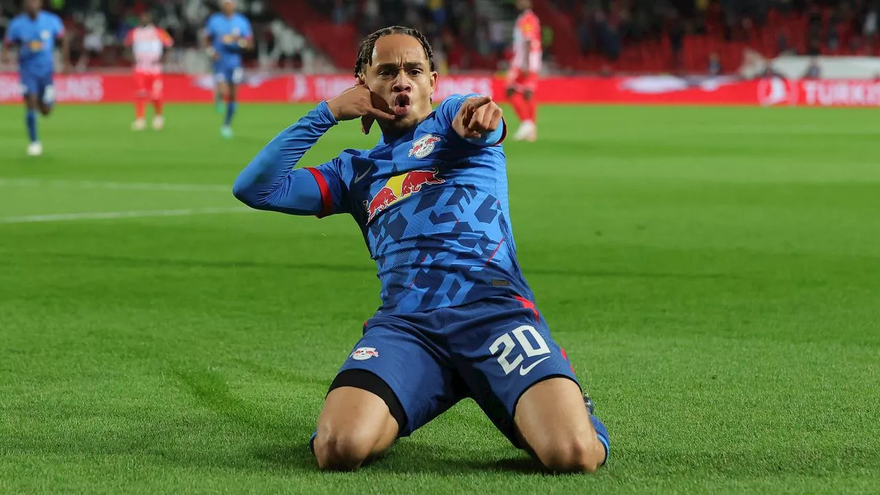 Leipzig dankzij prachtgoal Simons naar knock-outfase, AC Milan klopt PSG
