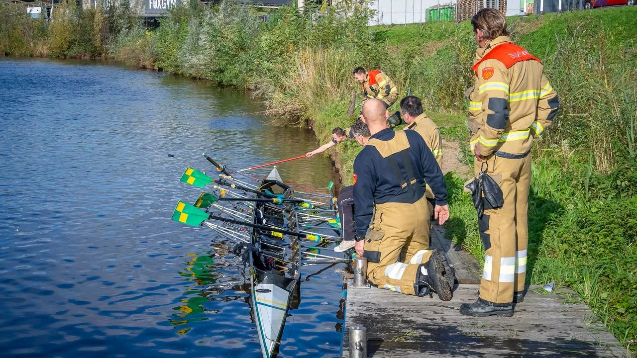 112-nieuws: twee auto's botsen op elkaar • roeiboot met ouderen slaat om