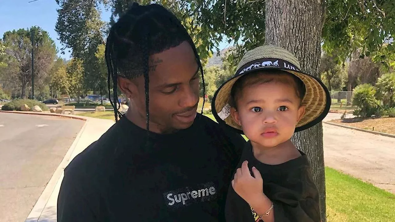 Bei Konzert: Travis Scott holt Tochter Stormi auf die Bühne