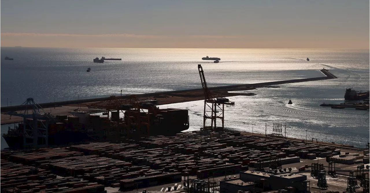Barcelona dockers refuse to handle military material amid Gaza war