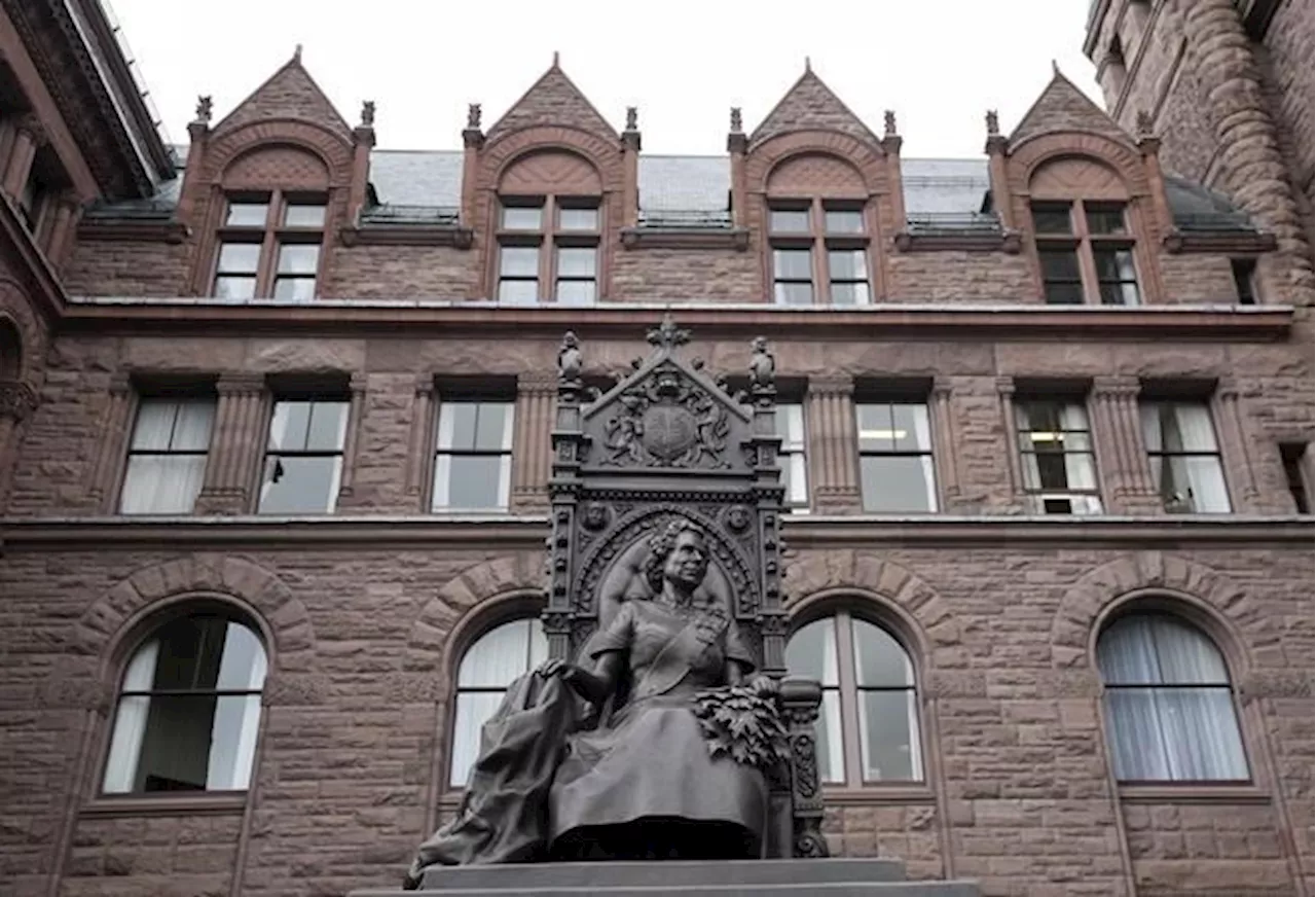 Statue of Queen Elizabeth unveiled on grounds of Ontario legislature