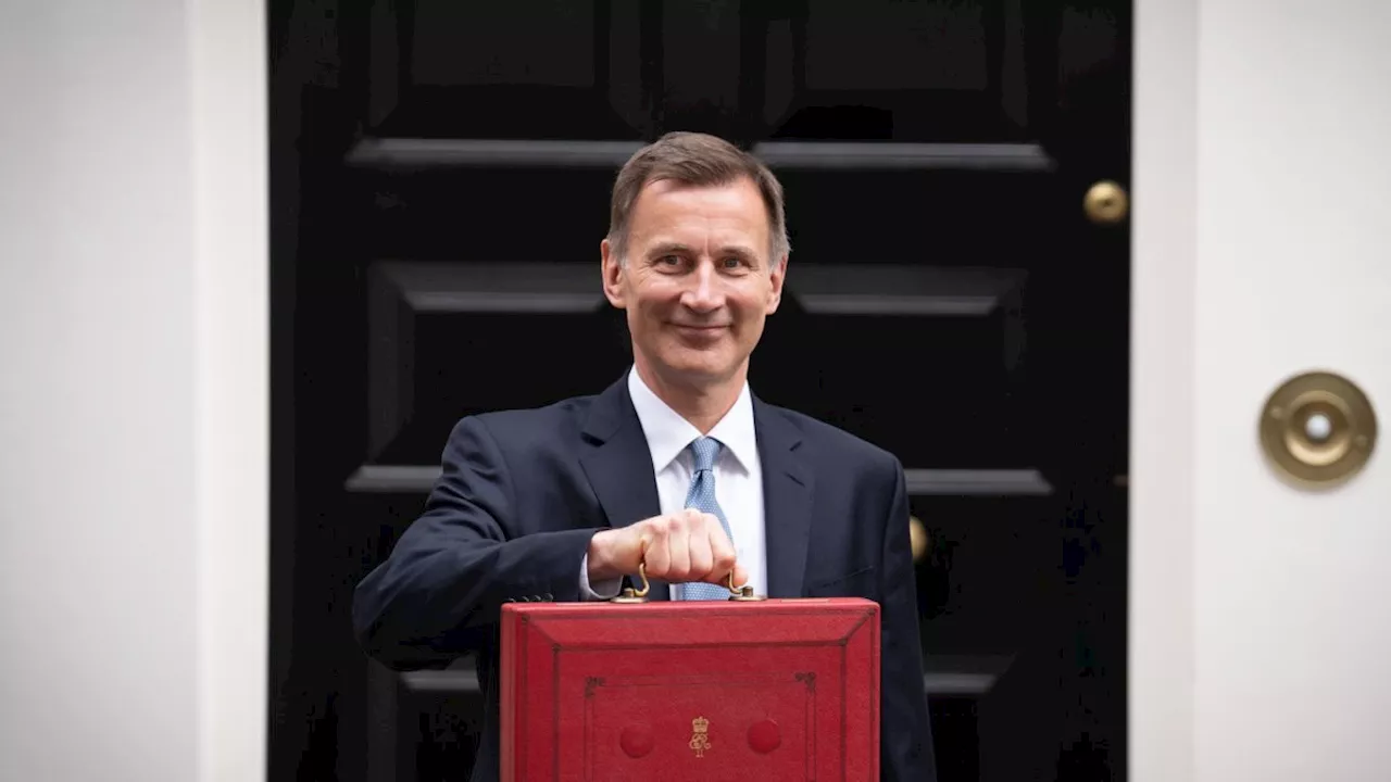 Jeremy Hunt considers full state pension triple lock boost in Autumn Statement