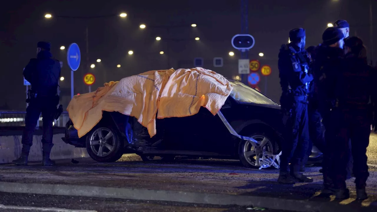 Tragico schianto in strada: morta ragazza di 19 anni, quattro feriti