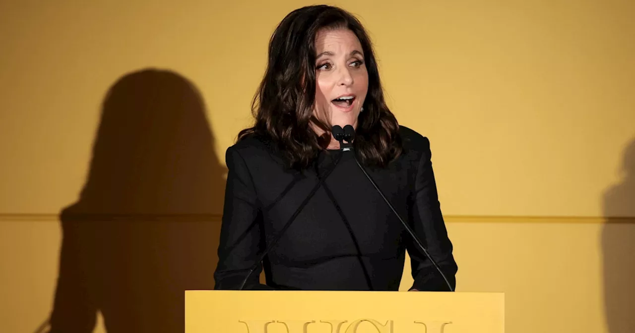 Julia Louis-Dreyfus Used AI to Write an Acceptance Speech