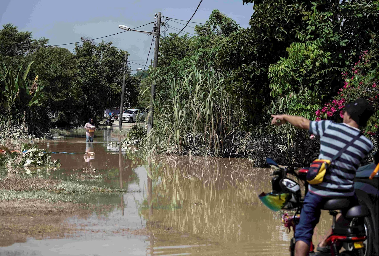 1,003 mangsa banjir di 3 negeri