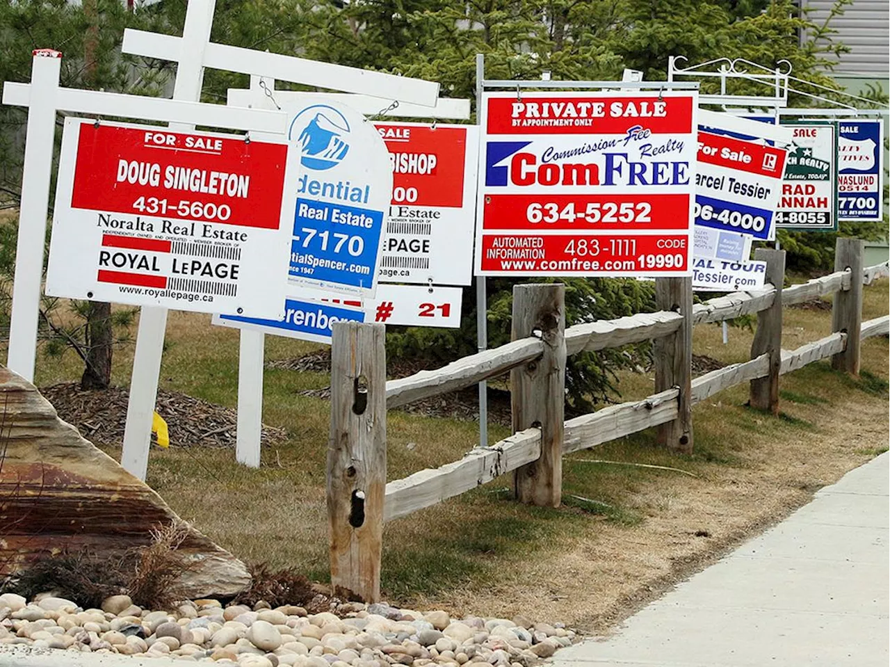 Posthaste: The risk of forced home sales is rising in Canada, warns economist