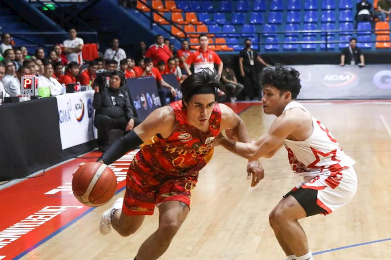 NCAA: Clint Escamis lifts league-leading Mapua over EAC