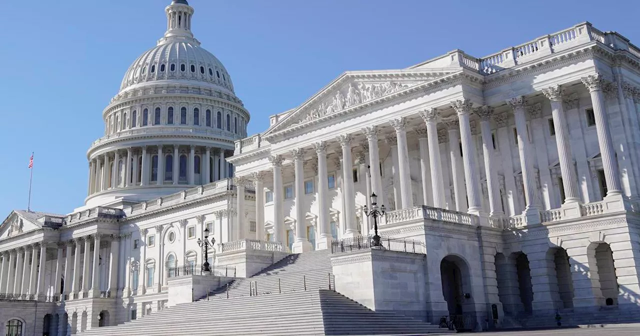 Man with a rifle arrested in a park near the U.S. Capitol