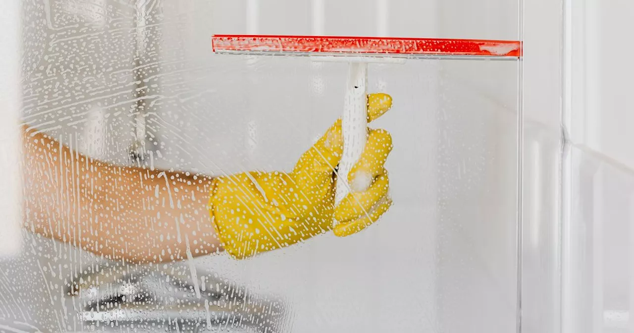 Cleaner says cheap trick makes shower door stains 'vanish every time'