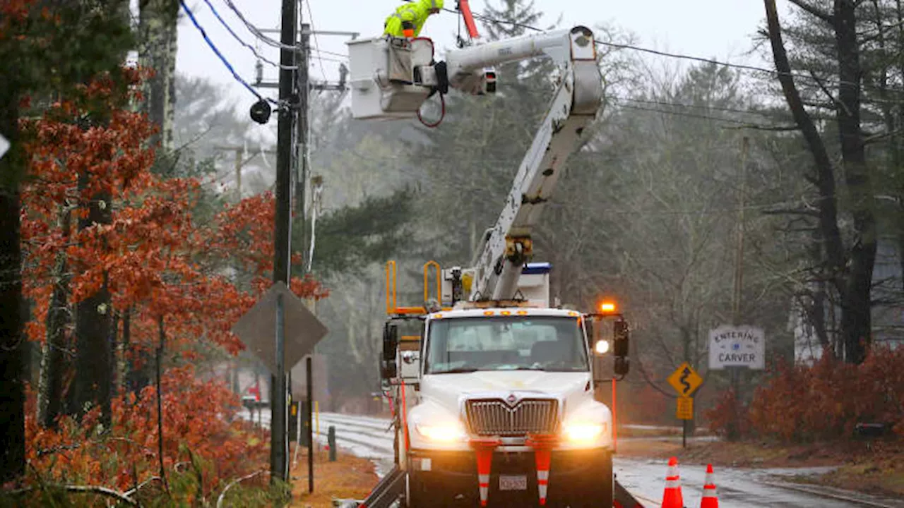 Maine votes to keep investor-owned electricity companies in charge of the energy grid