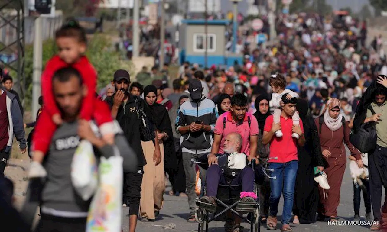 ‘Nothing is left’: Thousands of Palestinians flee south as Israel steps up Gaza City offensive