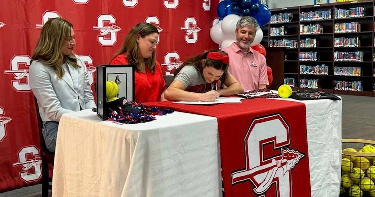 Slocomb softball player Gracie Ward signs with South Alabama