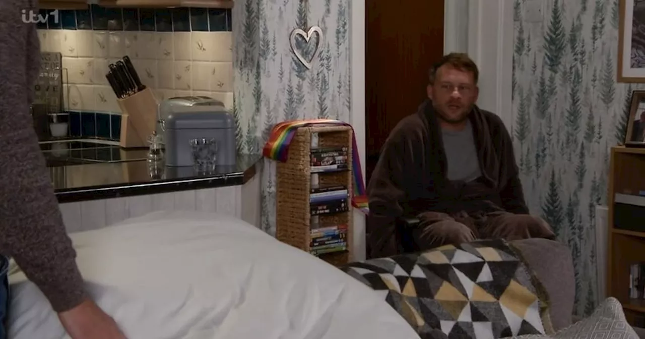 Coronation Street viewers plead 'I just know it' at Paul's death