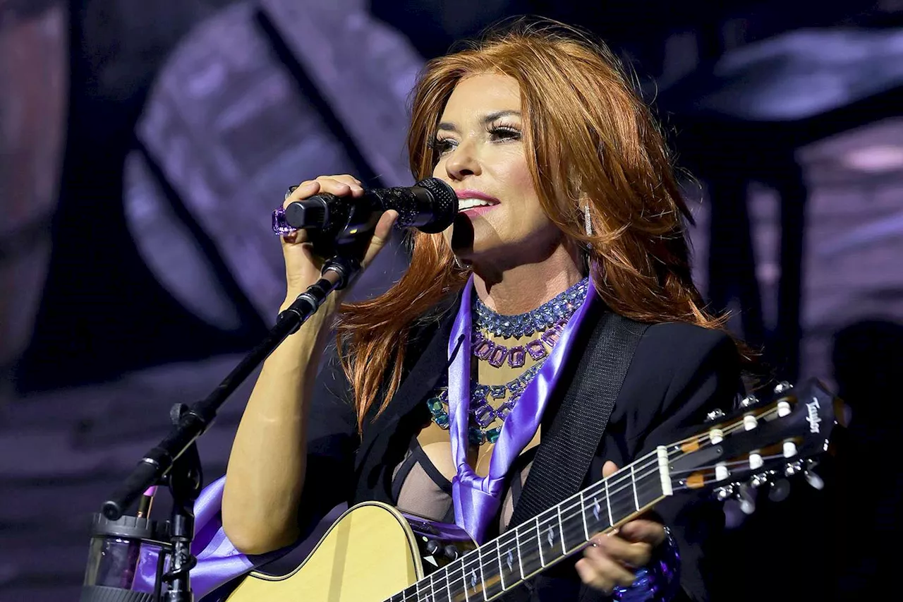 Shania Twain's tour crew injured in rollover bus crash in Canada