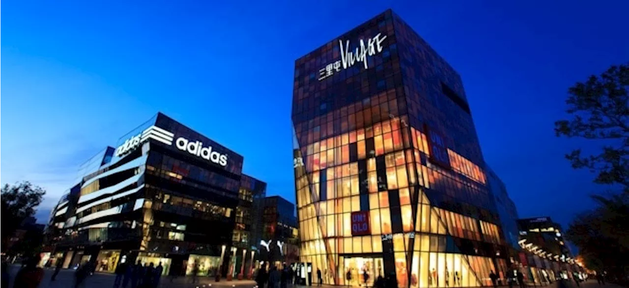 adidas macht beim Abbau der Lagerbestände Fortschritte - adidas-Aktie leichter