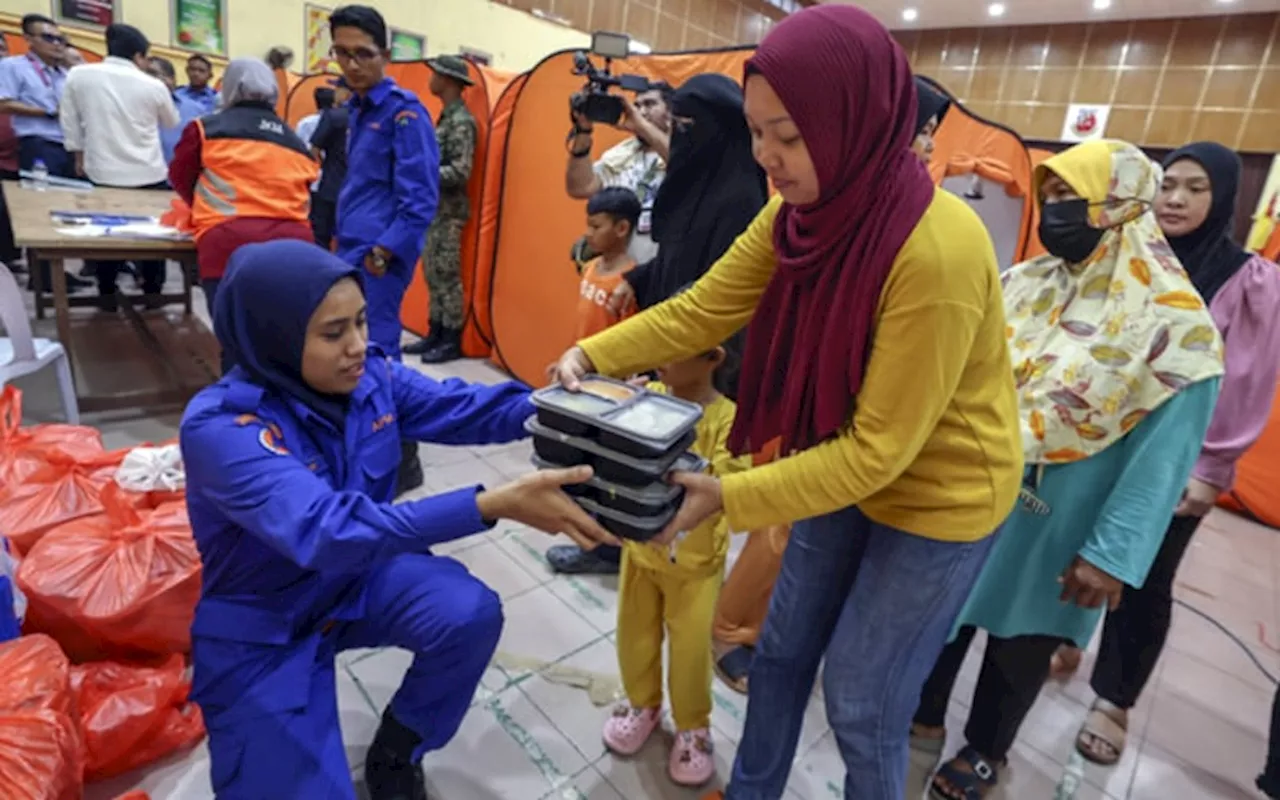 Banjir: Jumlah mangsa di Perak, Selangor terus meningkat