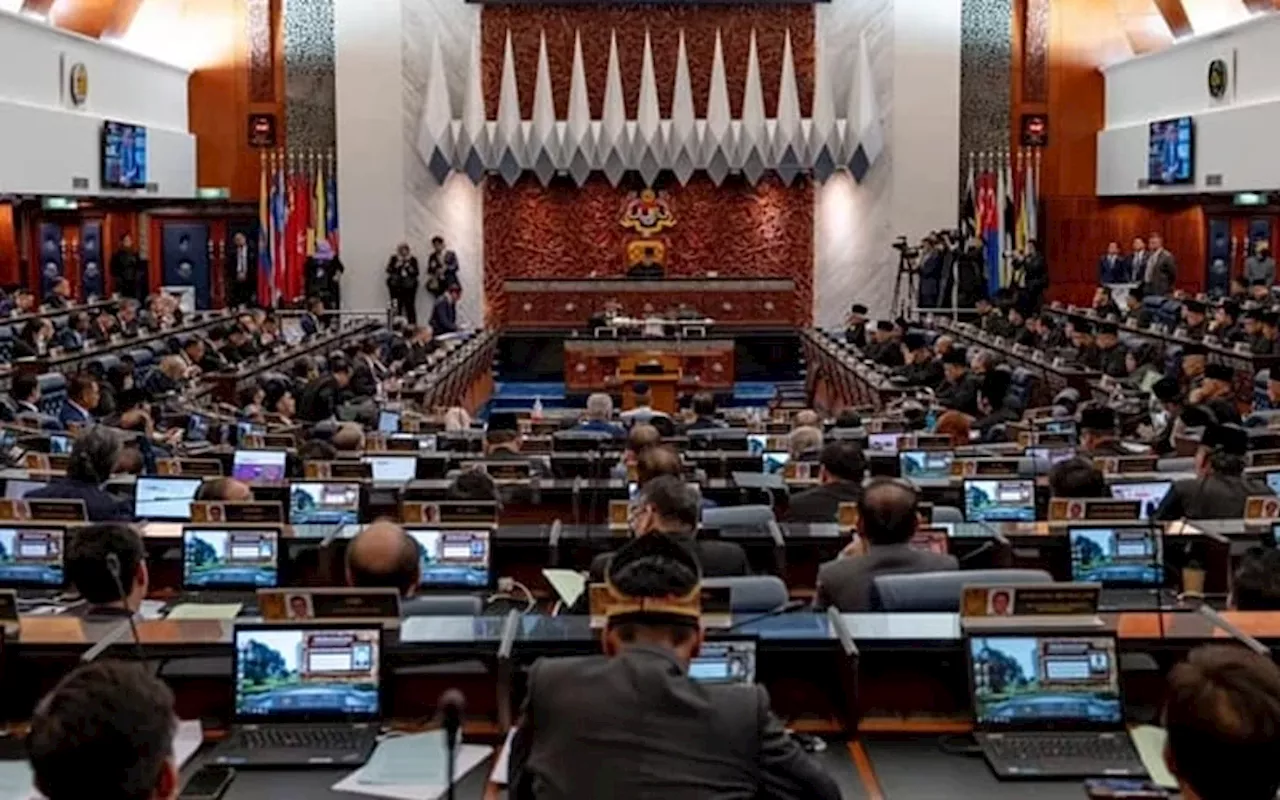 Penurunan peratus mengundi, peningkatan kos haji tumpuan Dewan Rakyat hari ini